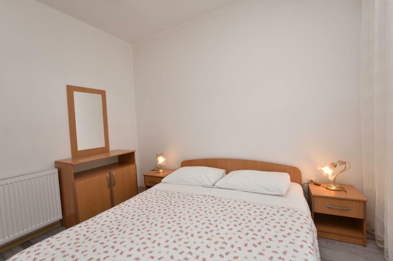 Apartments Brico Primošten Exterior foto